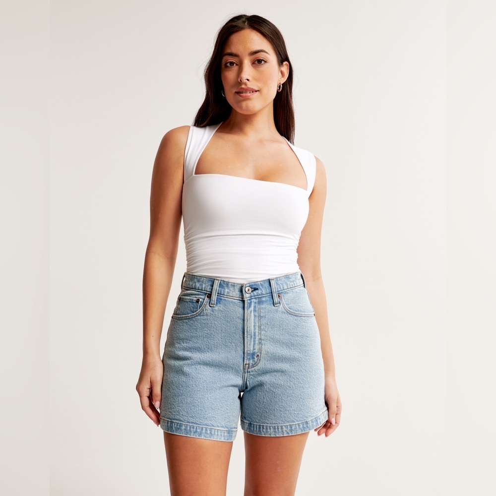 Abercrombie Curve Love High Rise Dad Short